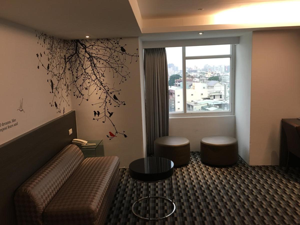 Chiayi Look Hotel Zewnętrze zdjęcie