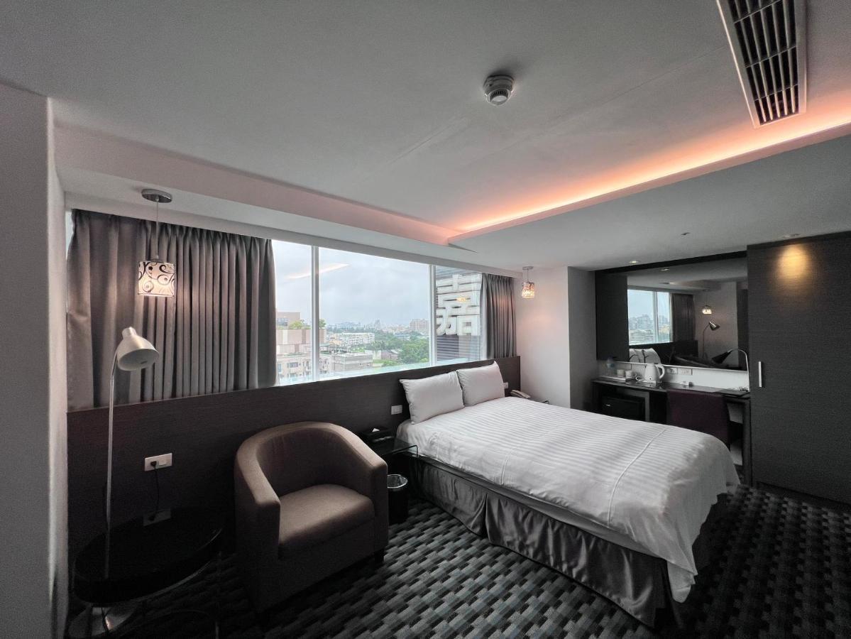 Chiayi Look Hotel Zewnętrze zdjęcie